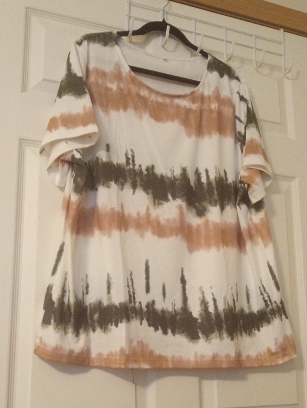 Source Unknown Women's Short Sleeve Tie-Dye Top in White, Brown & Olive